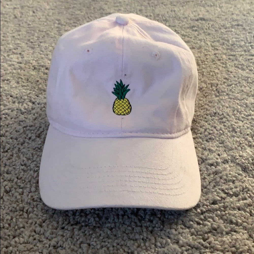 pink pineapple hat